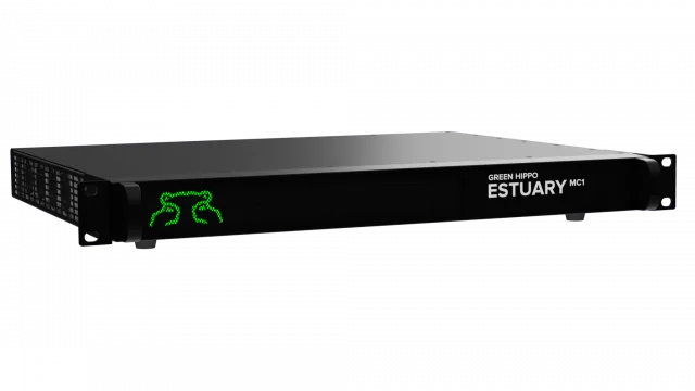 Équipement rack 1U noir Green Hippo Estuary MC1 avec façade de gestion et connecteurs, vue de trois quarts.